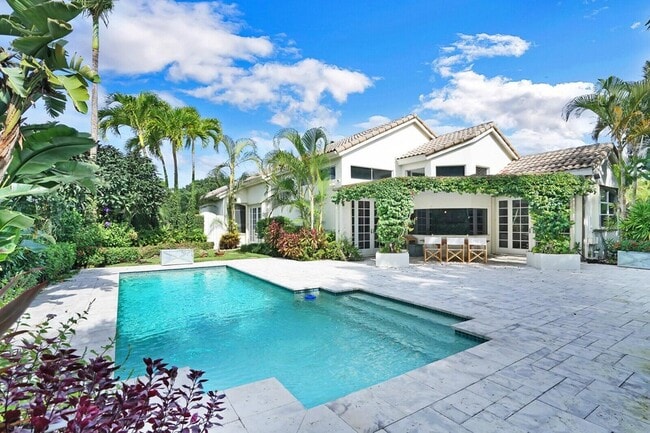 property at 12480 Mallet Cir