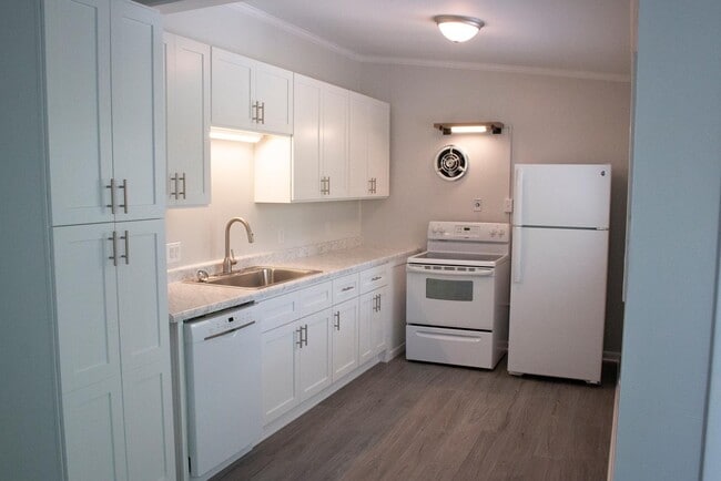 750 Northern Ave, Unit 4, Unit 4