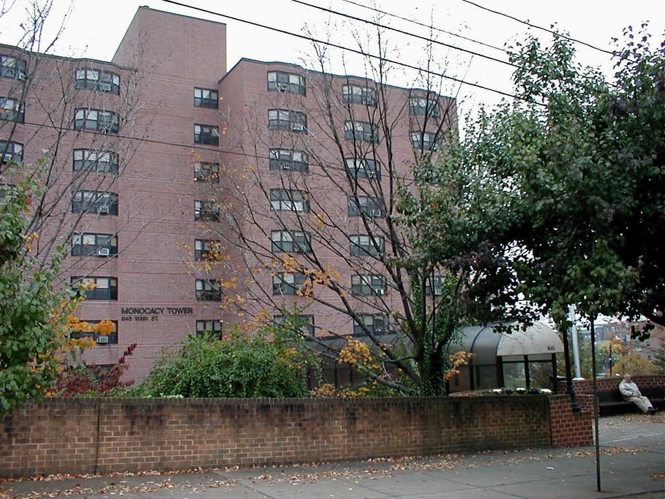 Monocacy Tower in Bethlehem, PA - Building Photo