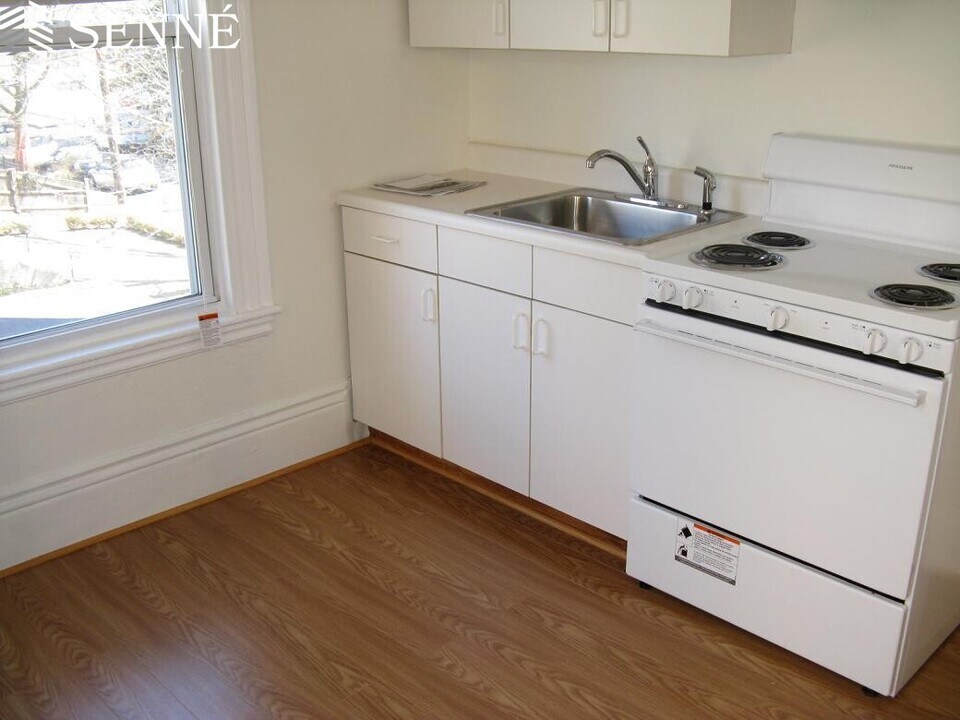 7 Forest St, Unit 2R in Cambridge, MA - Building Photo