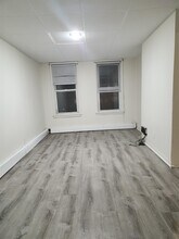 494 West Side Ave in Jersey City, NJ - Building Photo - Building Photo