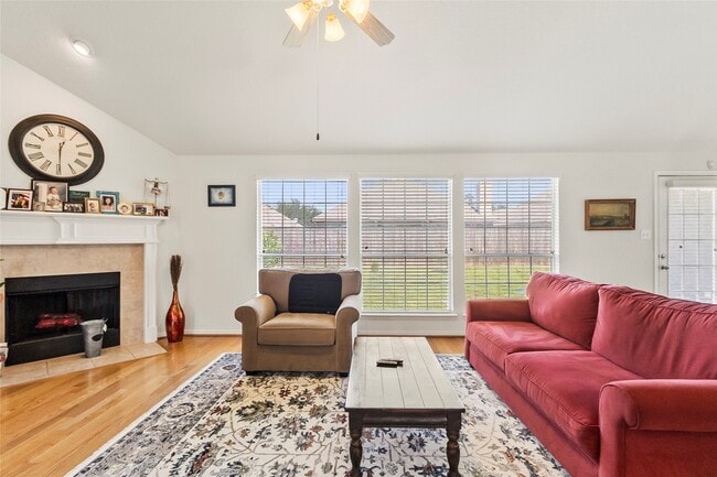 property at 427 Pinewood Ridge Dr
