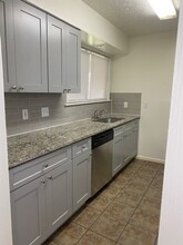 1322 Marlton St in San Marcos, TX - Building Photo - Building Photo