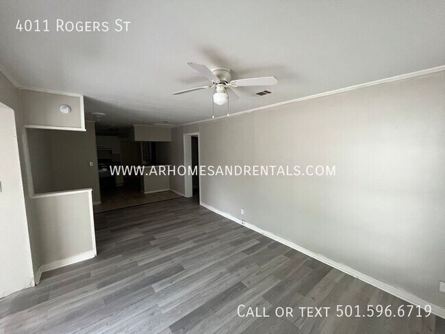 4011 Rogers St in North Little Rock, AR - Building Photo - Building Photo