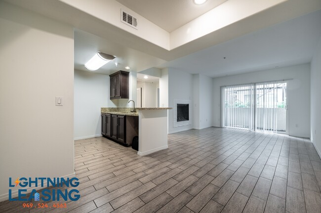 property at 11925-11923 Kling St