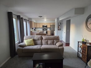 2786 Yosemite Dr in Aurora, IL - Building Photo - Building Photo