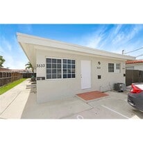 3531 SW 91st Ave in Miami, FL - Building Photo