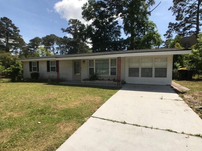 property at 421 Barnhill Dr