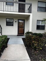 9301 Central Park Dr in Ft. Myers, FL - Building Photo