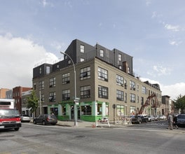 294-300 Graham Ave in Brooklyn, NY - Building Photo - Building Photo