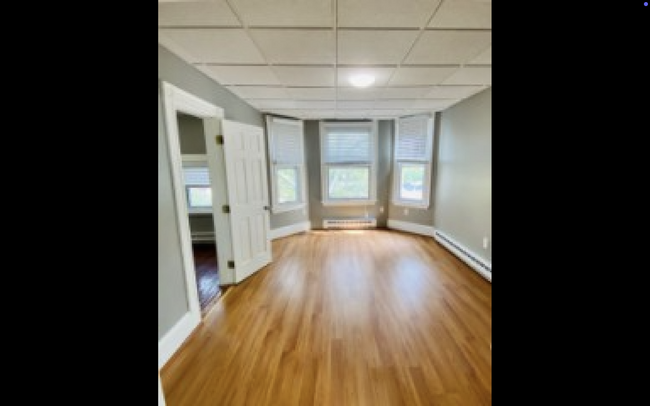 346 Chelsea St, Unit #2