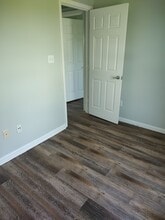 374 73rd St #5 in Marathon, FL - Foto de edificio - Building Photo