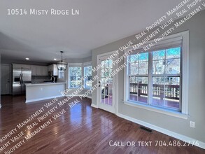 10514 Misty Ridge Ln in Charlotte, NC - Building Photo - Building Photo