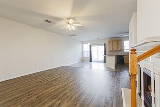 8031 Fisher Glen Ln in Houston, TX - Building Photo - Building Photo