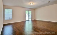 7124 Timmerman Ln in Jacksonville, FL - Foto de edificio - Building Photo