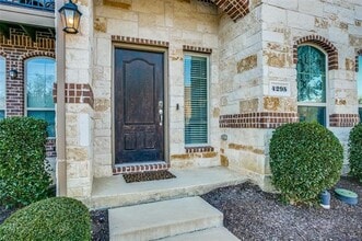 4295 Indian Run Dr in Carrollton, TX - Building Photo - Building Photo