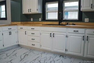 618 Clinton St in Owosso, MI - Building Photo - Building Photo