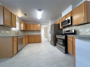 6839 Catarina Cir in Houston, TX - Building Photo - Building Photo