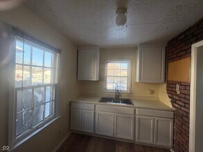 3448 Kinnear Ave in Indianapolis, IN - Building Photo - Building Photo