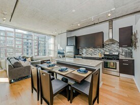 1010 S Delano Ct W, Unit E603 in Chicago, IL - Building Photo