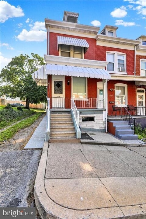 614 S 18 1/2 St in Reading, PA - Building Photo