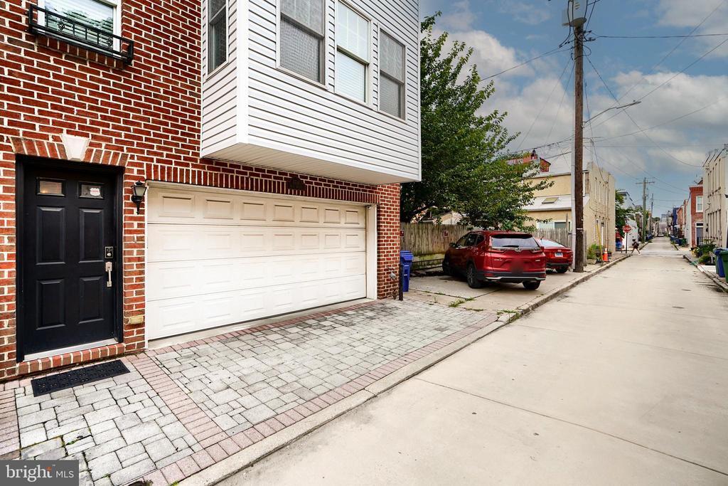 1714 Olive St in Baltimore, MD - Building Photo
