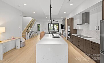 2712 N Davidson St in Charlotte, NC - Building Photo - Building Photo