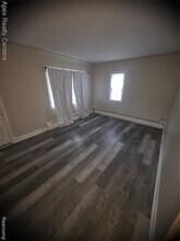 8656 Nightingale St in Dearborn Heights, MI - Building Photo - Building Photo