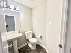 518 Paine Ave in Ottawa, ON - Building Photo - Building Photo