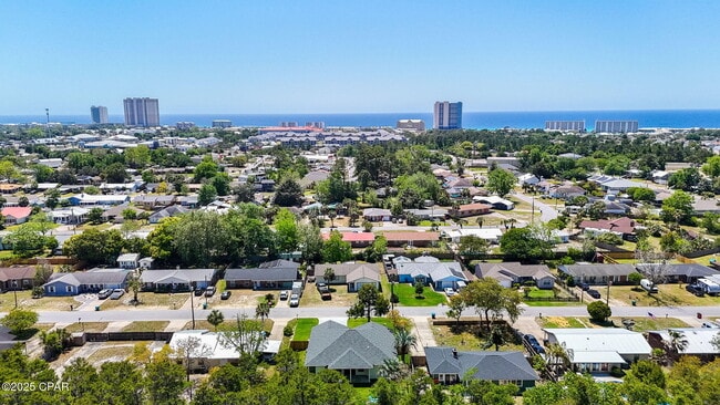 145 Manistee Dr in Panama City, FL - Building Photo - Building Photo