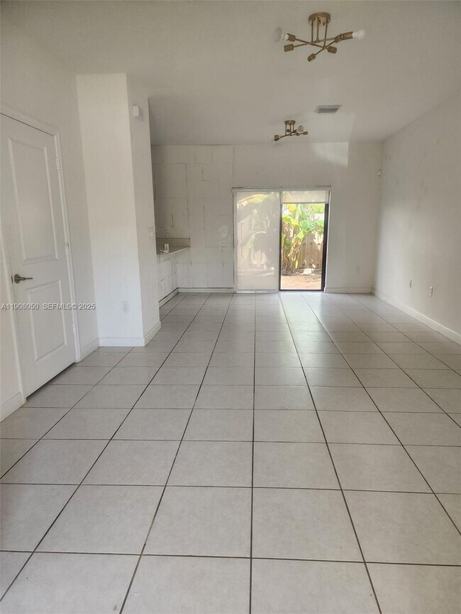 23440 SW 129th Ave in Homestead, FL - Building Photo - Building Photo