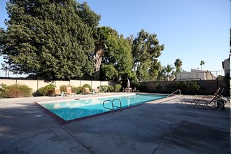 Casa De Granada in Buena Park, CA - Building Photo - Building Photo