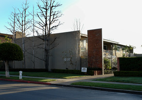 1200 Rutland Rd Apartments