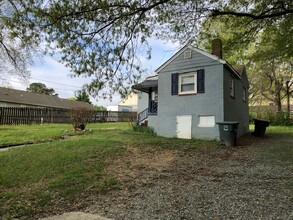 1012 McRae St in Greensboro, NC - Foto de edificio - Building Photo