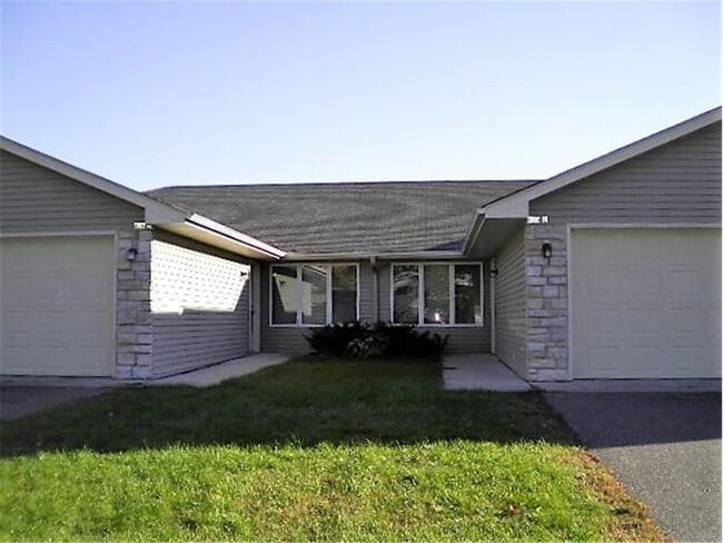 property at 626 W 8th St