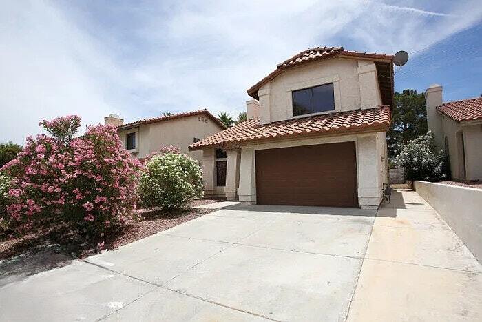 2835 Belleza Ln in Henderson, NV - Building Photo