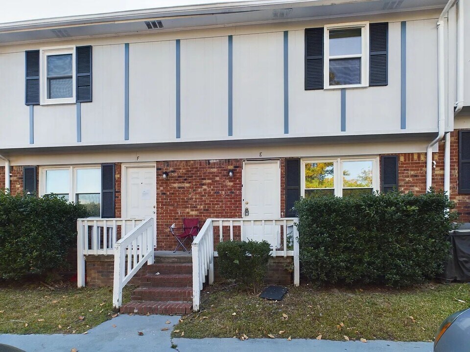 622 Eastview Ct in Lancaster, SC - Building Photo