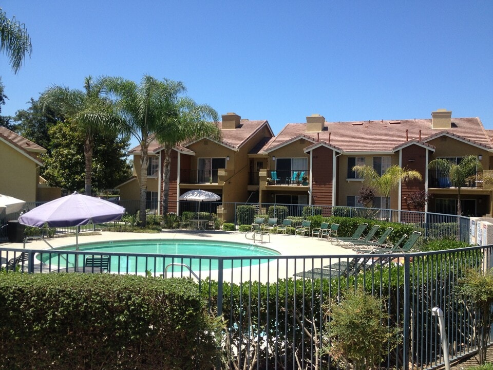 Vintage at Stonehaven Senior Living in Yorba Linda, CA - Building Photo