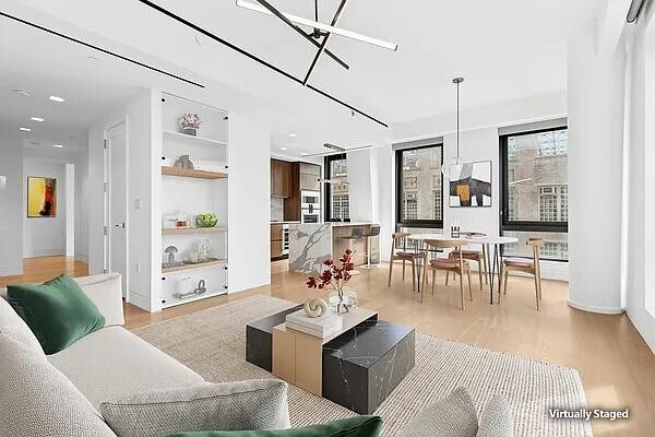242 Broome St in New York, NY - Building Photo
