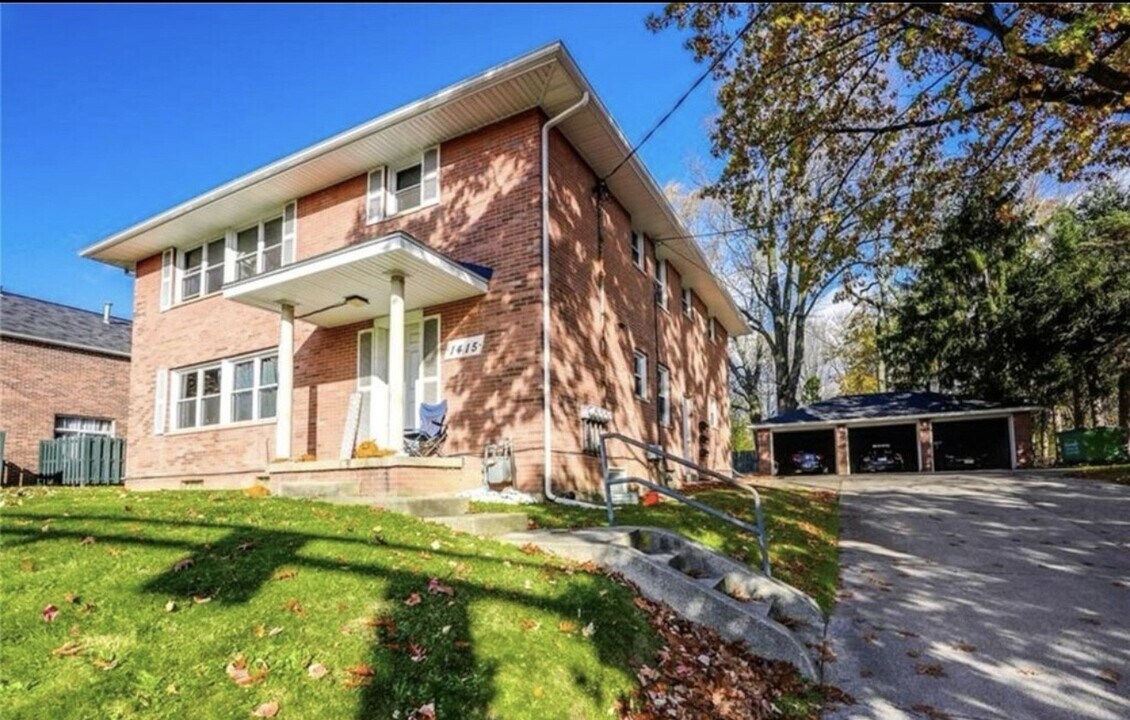 1415 E Main St, Unit 1 in Kent, OH - Building Photo