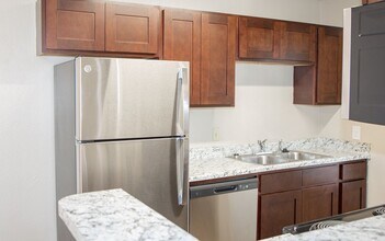 25000 FM 2100 in Huffman, TX - Building Photo - Building Photo