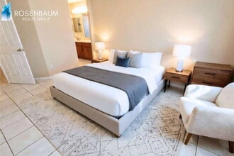 10326 W Missouri Ave in Glendale, AZ - Building Photo - Building Photo