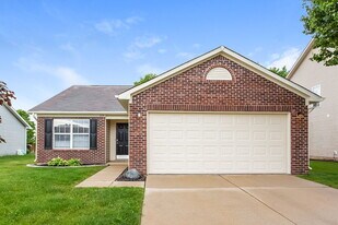 126 Thistle Wood Dr in Greenfield, IN - Building Photo
