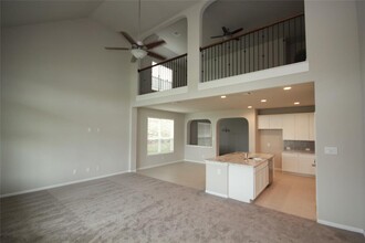 24302 Marcello Lakes Dr in Katy, TX - Building Photo - Building Photo