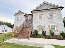 3029 GA-17 in Clarkesville, GA - Building Photo