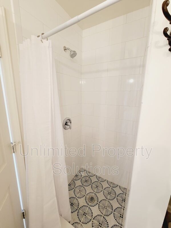 2212 Gibson Ave in Wilmington, NC - Building Photo - Building Photo