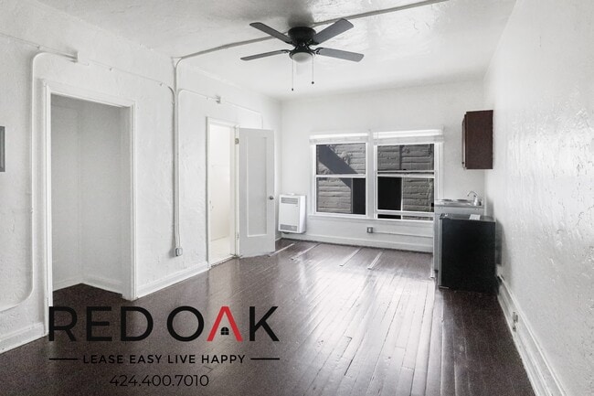 property at 854 S Oxford Ave