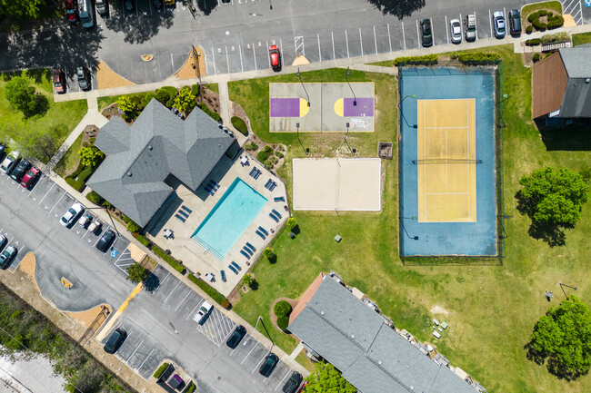 The Bower Student Living in Greenville, NC - Building Photo - Building Photo