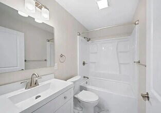 601 W 1st St in Santa Ana, CA - Building Photo - Building Photo