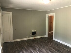512 Jefferson Pl in Atlanta, TX - Building Photo - Building Photo